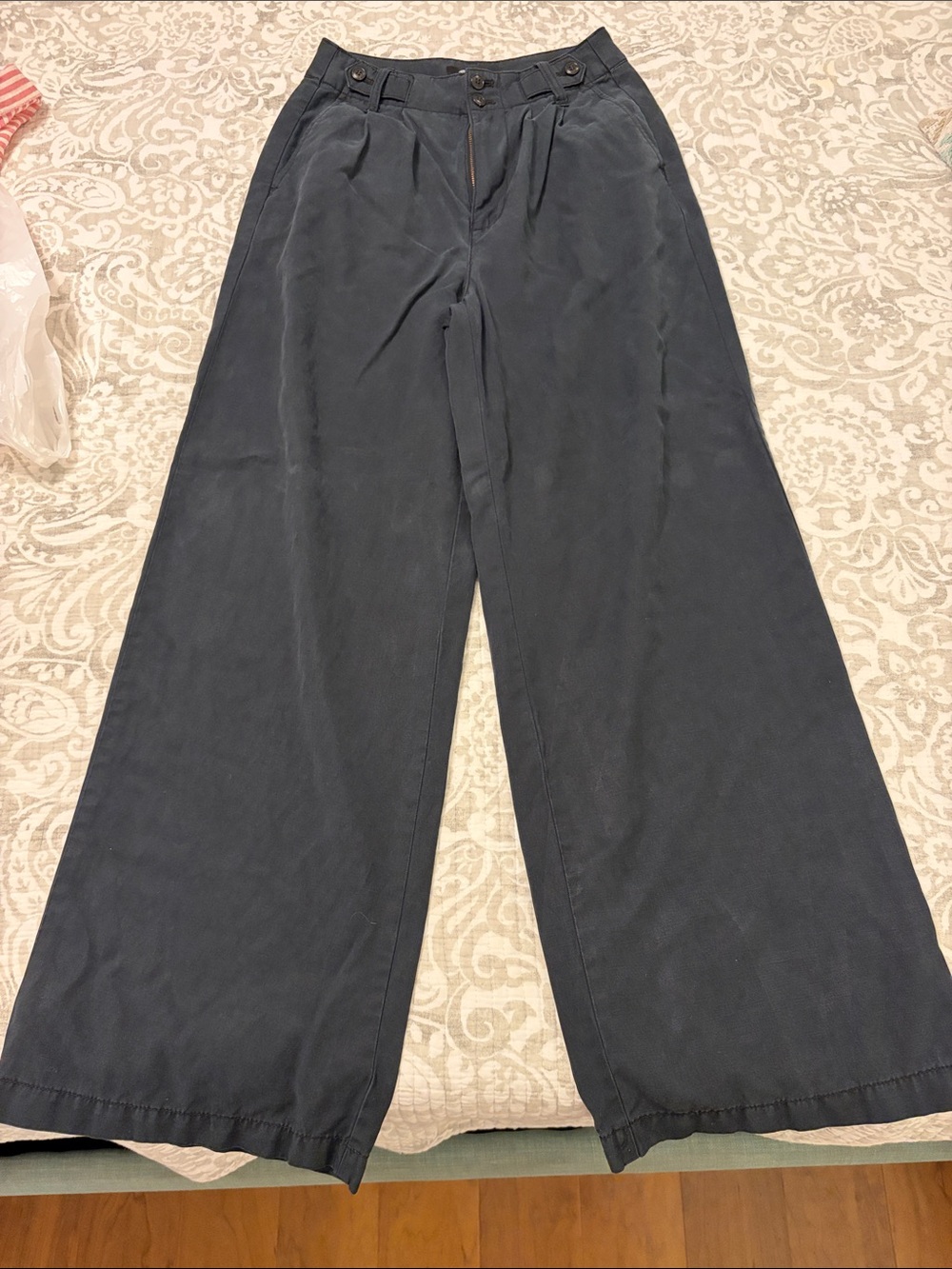 Madewell Wide-Leg Pants in Deep Navy